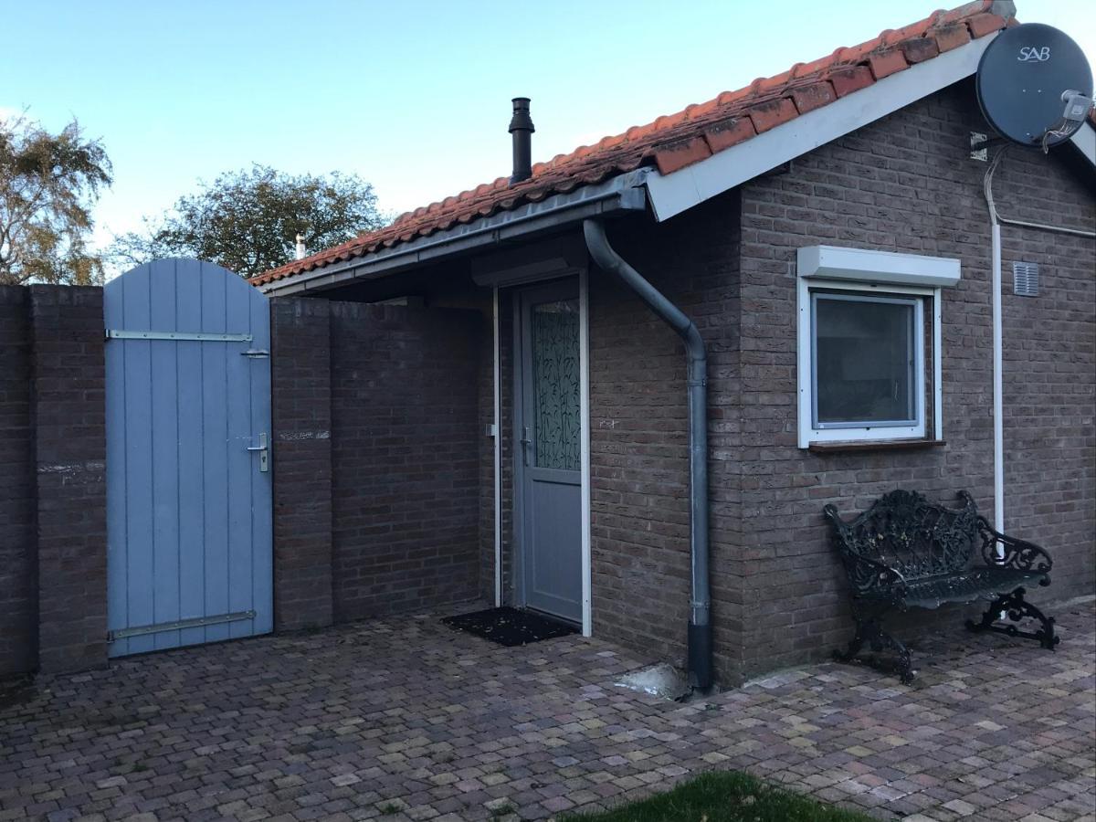 Bed and Breakfast Slapen Bij De Zeeuwse Lala IJzendijke Екстер'єр фото